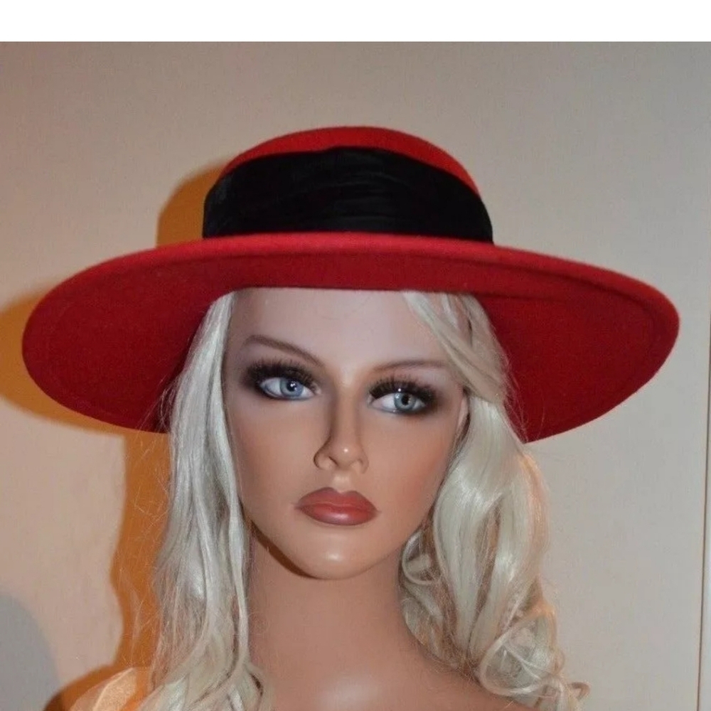 Plaza Suite Vintage 80s Red Wool Brimmed Hat with Black Bow